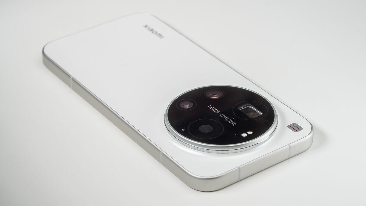 The Xiaomi 17 Ultra pairs a slimmer flat design with a bold circular camera module. Picture: Noel Campion.