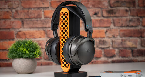 Audeze Maxwell 2 review: Planar power and 80-hour battery life in a serious over-ear package