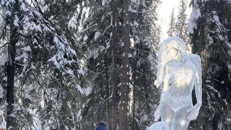 Braving brutal cold, Waterford artist carves Irish first in Alaska ice championships