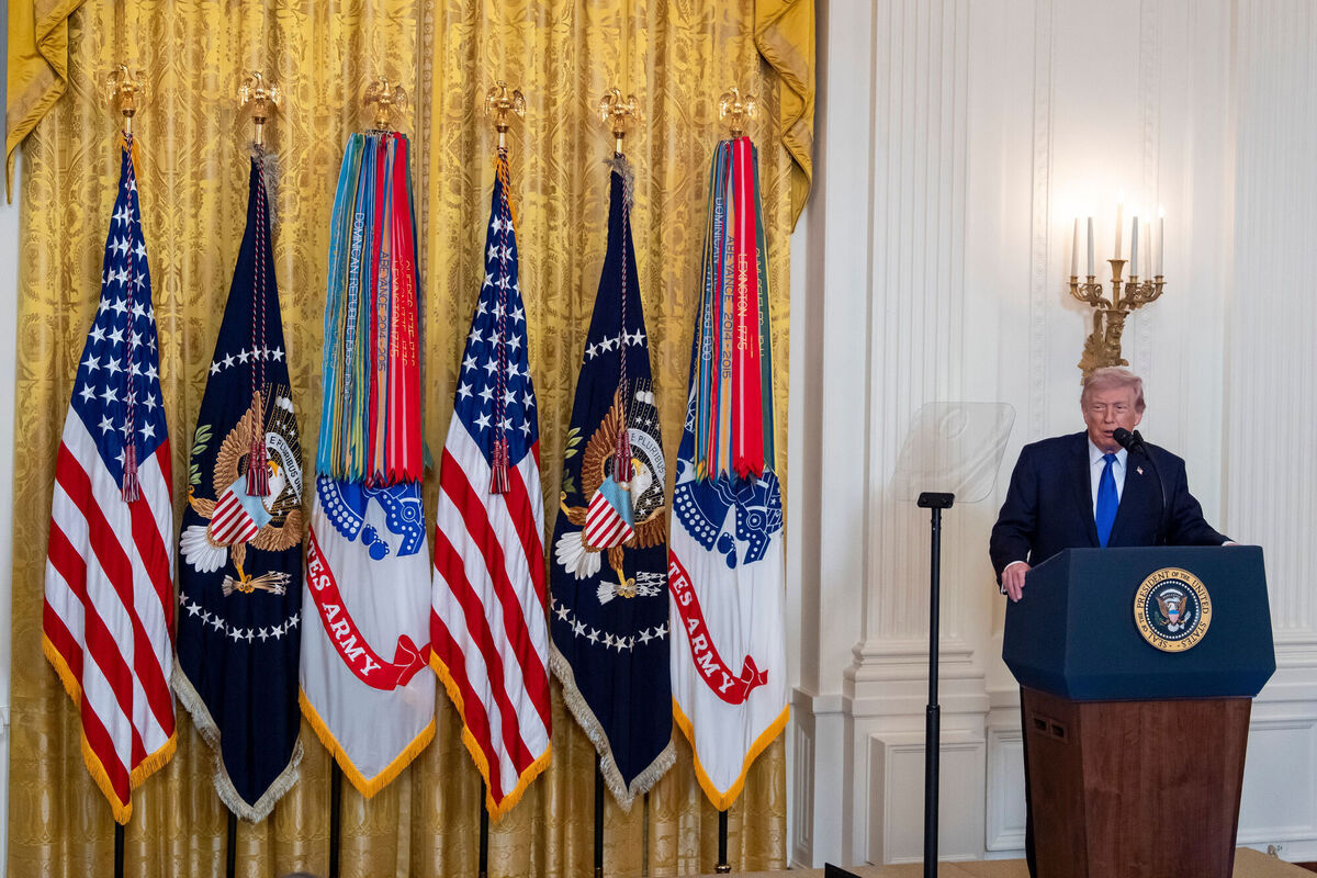 During a Medal of Honour ceremony for three Army veterans, President Donald Trump barely acknowledged the first casualties of his war of choice, instead giving a lengthy paean to his gold curtains and ballroom construction project. Picture: AP/Alex Brandon