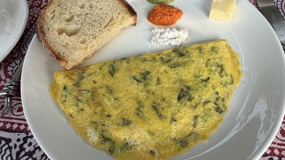 Ahilya Fort Herb and Cheese Omelette