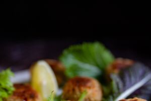 Crab cakes with wild garlic ranch