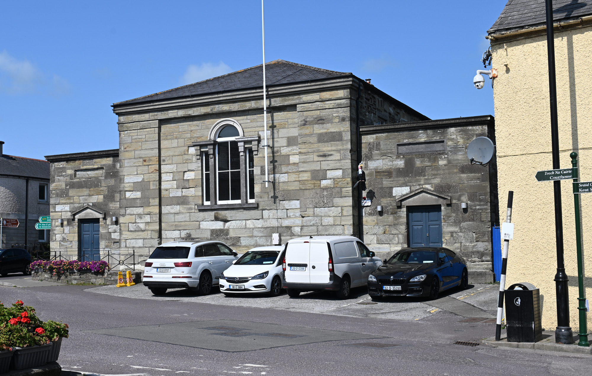Gardaí found incoherent man 'staggering in front of traffic' on main road in Cork