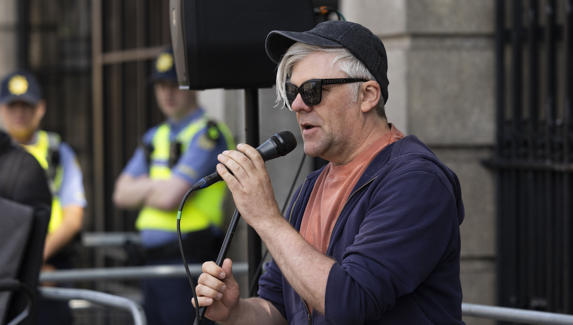 Cork musician ‘energised’ but standing down weekly homelessness protest outside Dáil