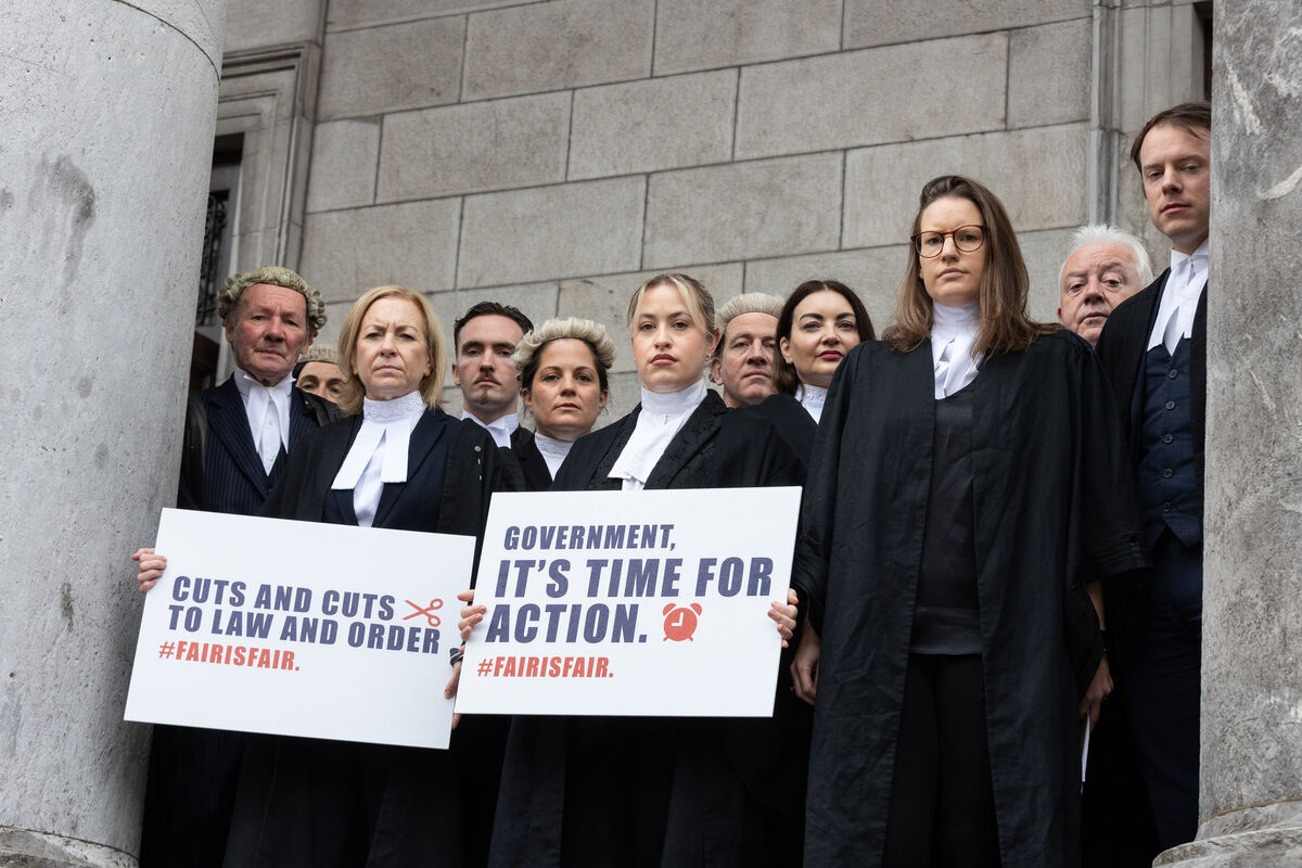 Criminal barristers protesting outside the Courthouse on Washington St in Cork in July 2024 as part of a nationwide withdrawal of service in response to a lack of progress on fee restoration, as the full range of Fempi-era cuts applied across the public sector still applied to the profession. File picture: Darragh Kane