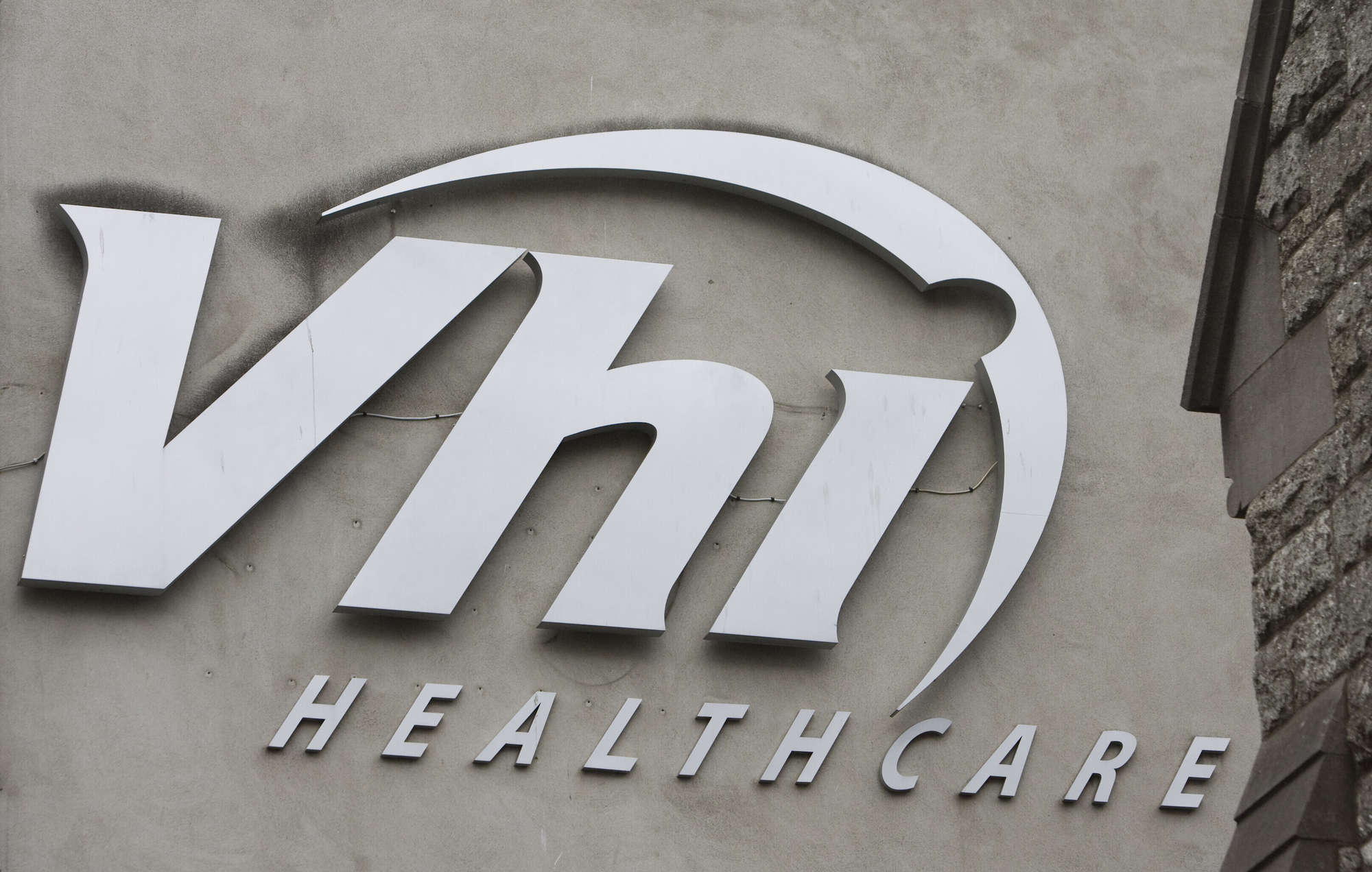 Average health insurance premiums reach €1,902