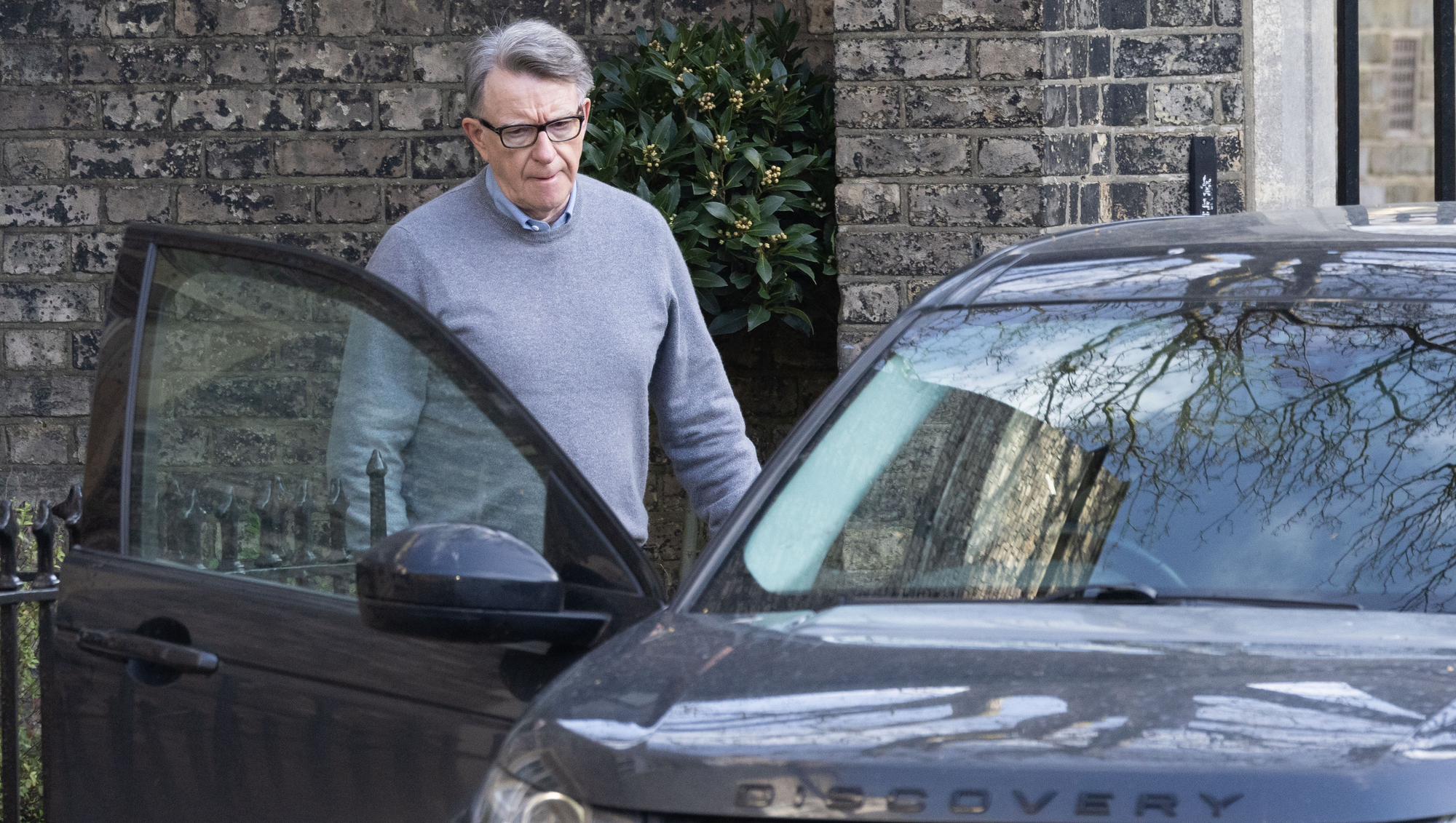 Starmer was warned of ‘reputational risk’ over Mandelson’s links to Epstein