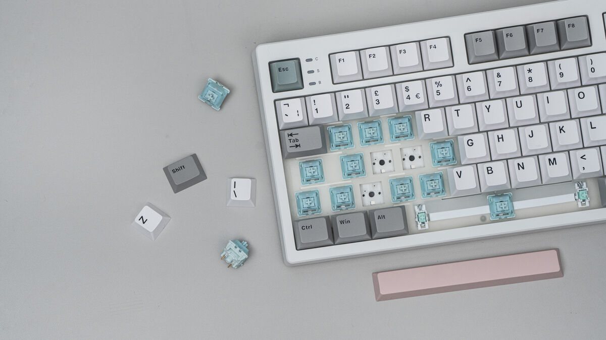 Hot swappable sockets allow switches to be replaced without soldering. Picture: Epomaker.