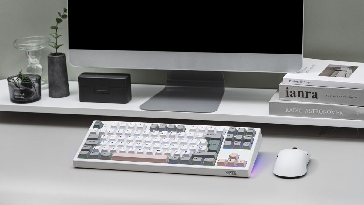 The gasket-mounted structure provides a softer typing feel than standard tray-mounted keyboards. Picture: Epomaker.